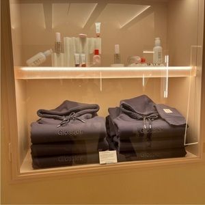 Glossier soho hoodie graphite XL NWT